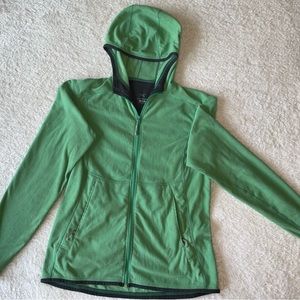 Arc’teryx zip up size M